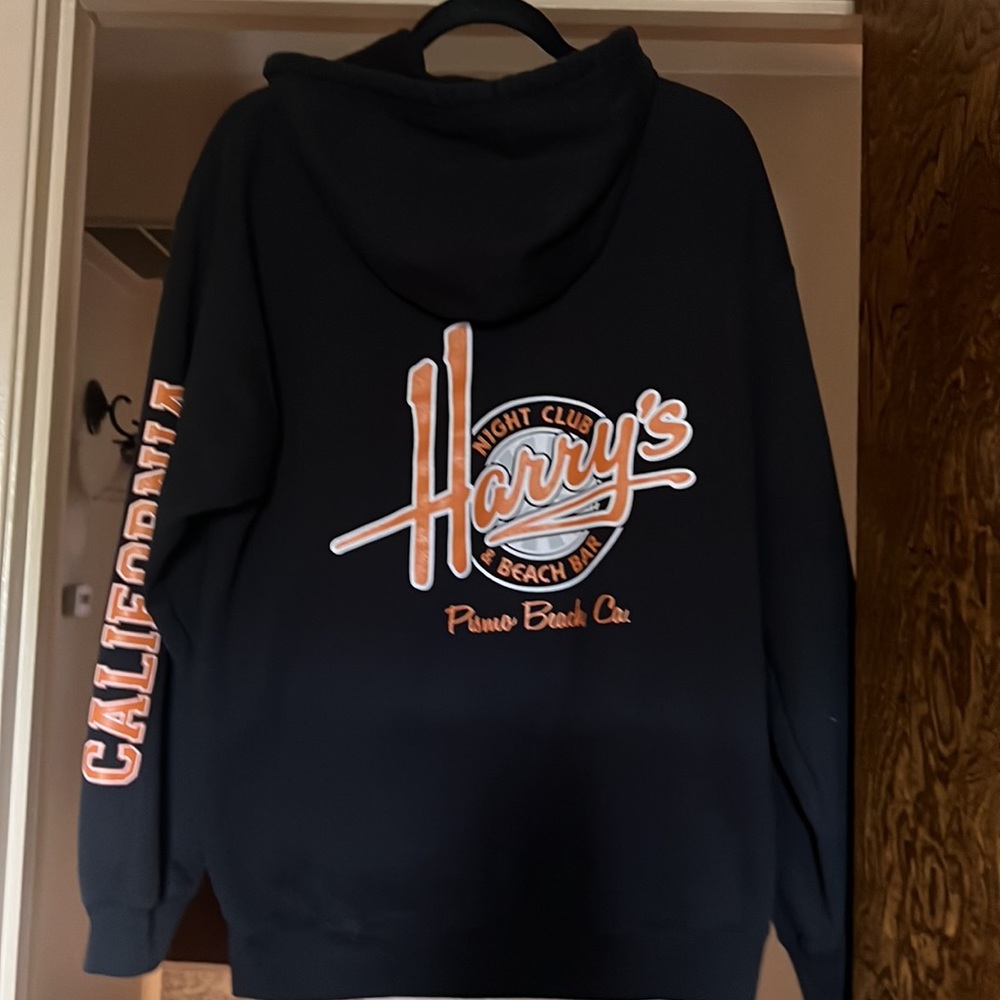 Harry’s Pismo Beach California black hoodie
